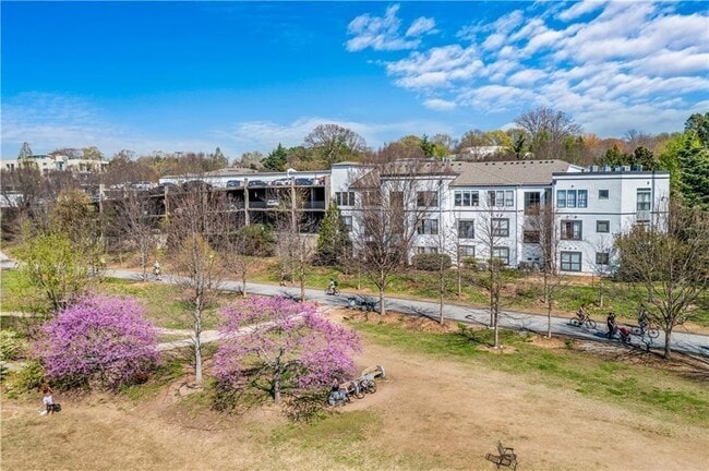 Building Photo - 821 Ralph McGill Blvd NE