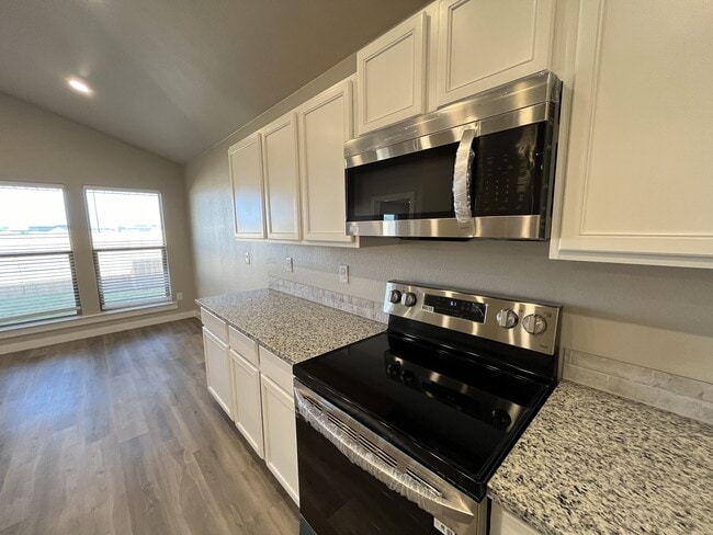 Building Photo - 1302 Ross Ave