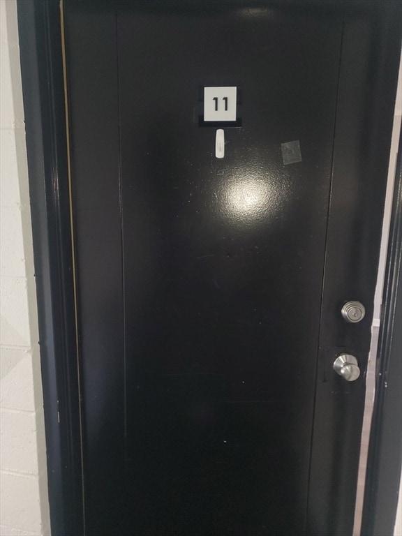 Building Photo - 215 Pearl St