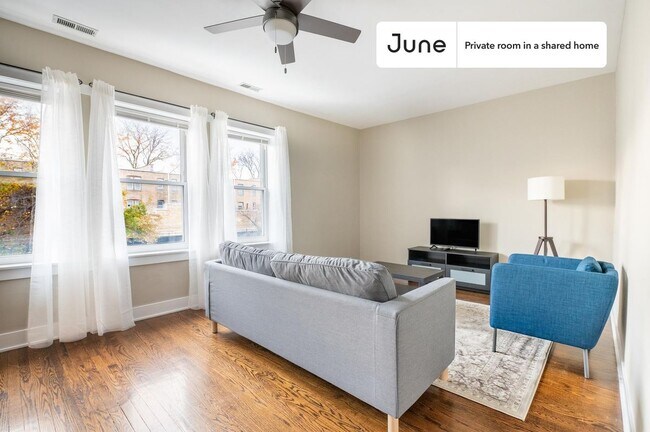Building Photo - Room in Shared 3 bed/1 bath home