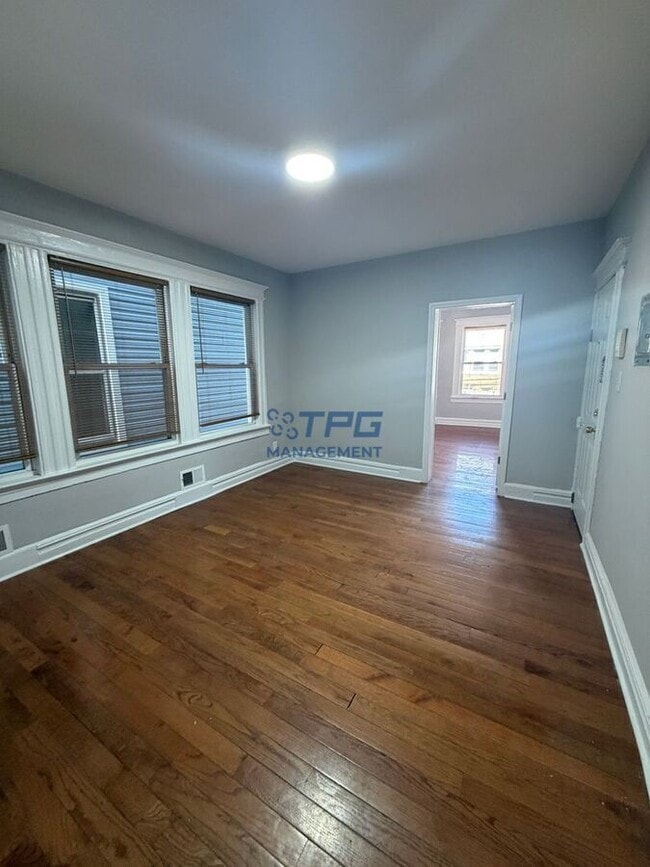 Building Photo - 76 Halstead St