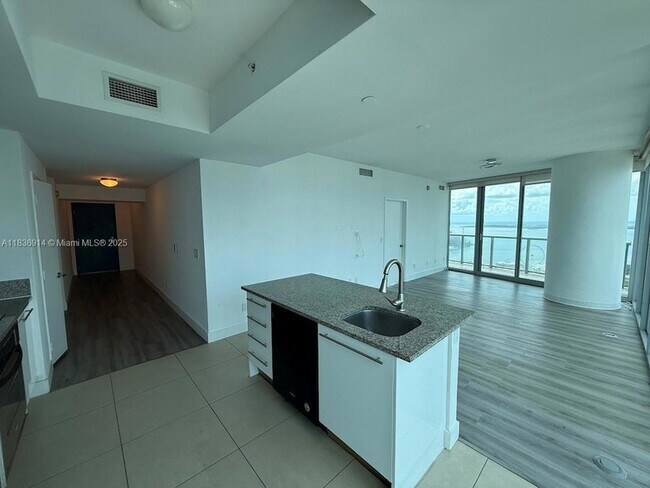 Building Photo - 888 Biscayne Blvd