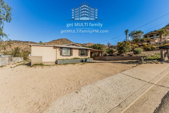 Building Photo - 1402 W Mercer Ln