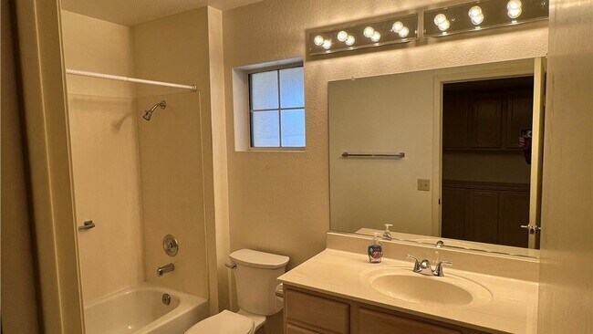 Building Photo - 2516 Sunup Dr