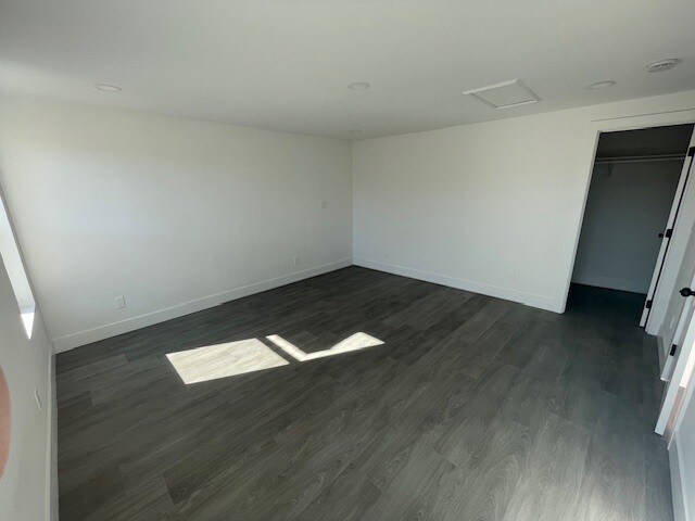 Building Photo - 2147 Calle Serena