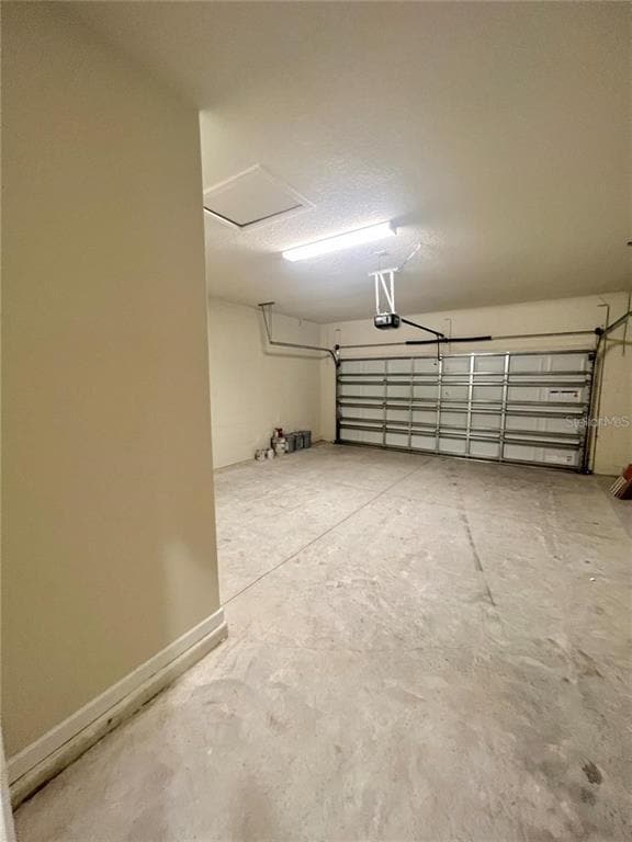 Building Photo - 13049 Skyway Ln