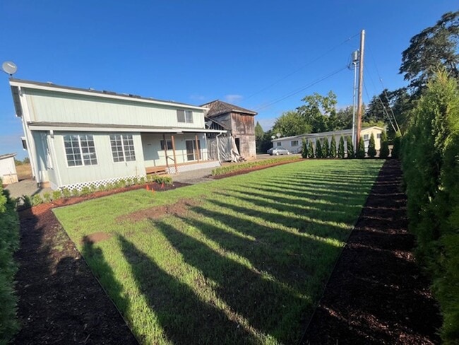 Primary Photo - 3 Bedroom 2.5 Bath Dayton OR