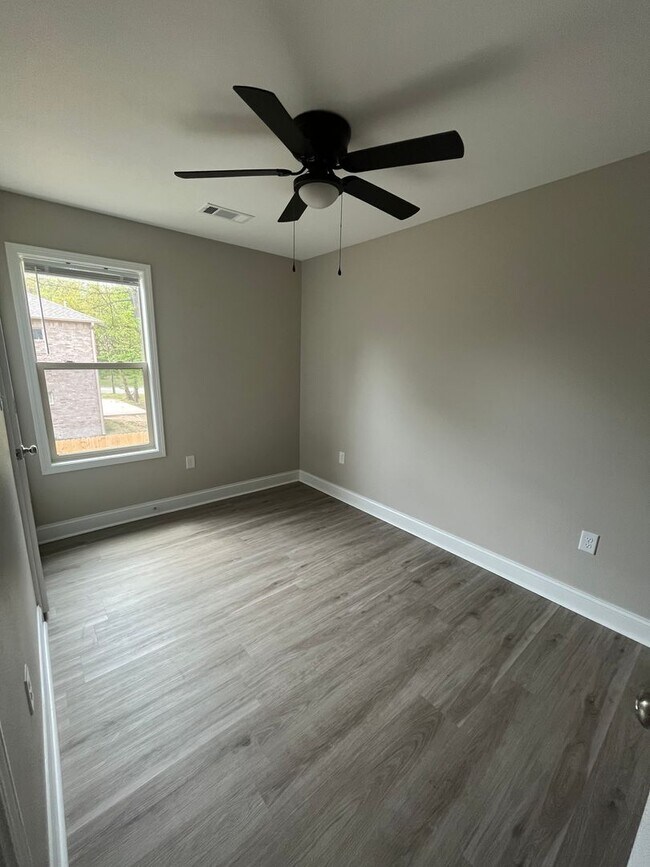 Building Photo - 815/817 Ellis St