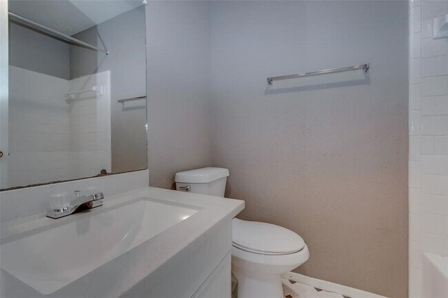 Building Photo - 7659 Winkle Wood Ln