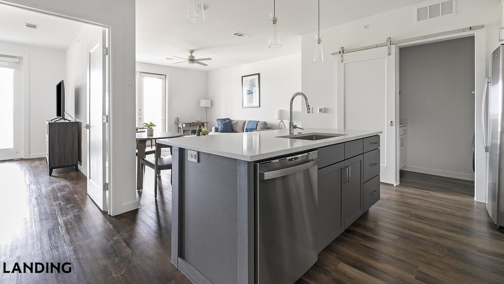 Building Photo - 5511 Caprock Smt Dr