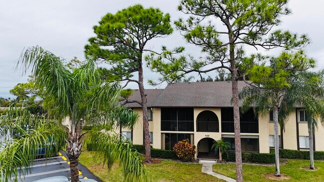Primary Photo - 430 Pine Glen Ln