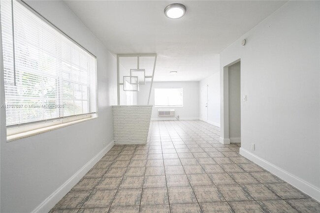 Building Photo - 320 84th St