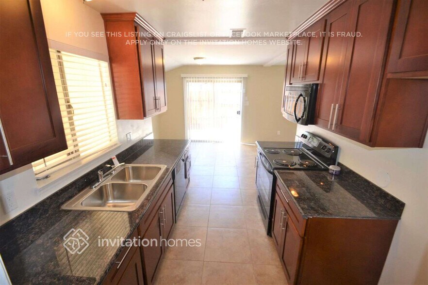 Building Photo - 5437 Burr Oak Way