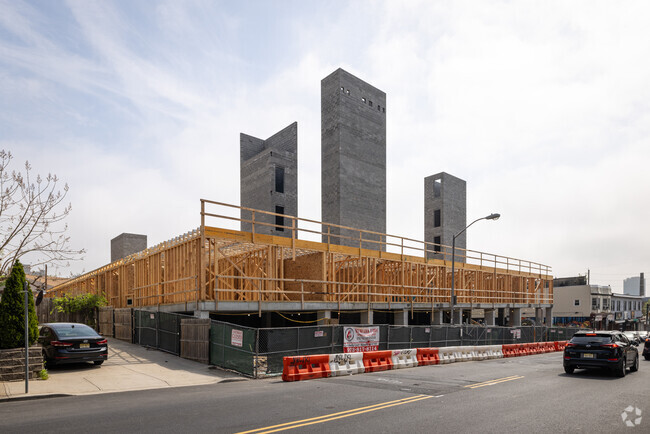 Building Photo - Ascent