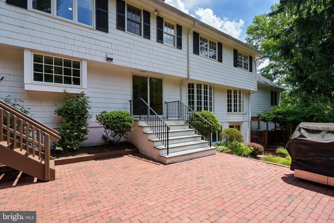 Building Photo - 141 Hun Rd