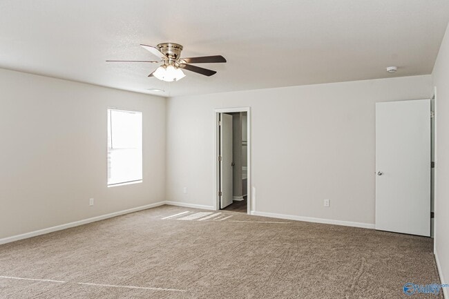 Building Photo - 100 Waterway Dr