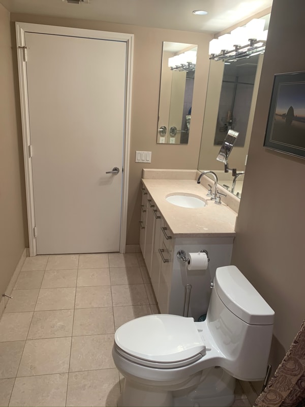 Building Photo - 322 Karen Ave