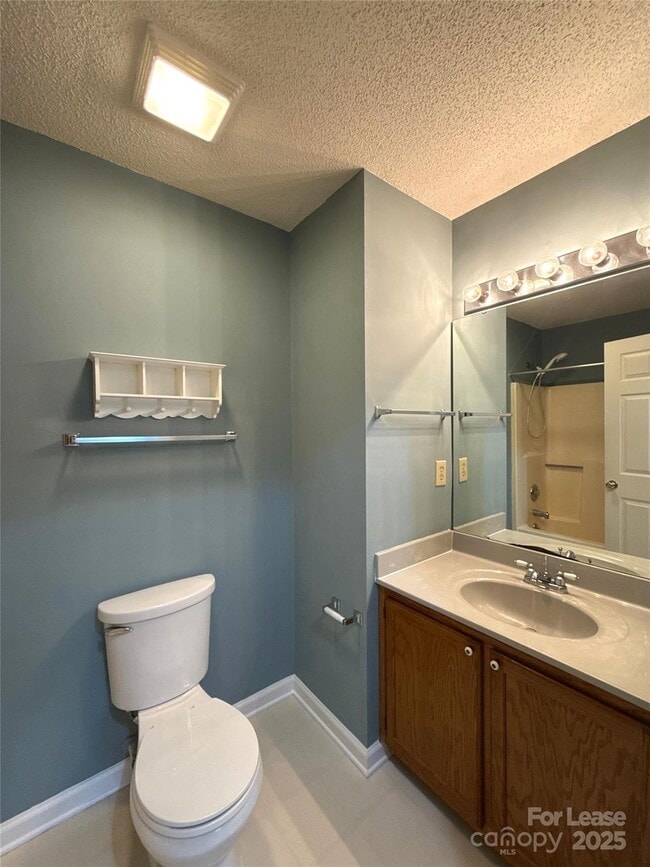 Building Photo - 12823 Diamond Dr