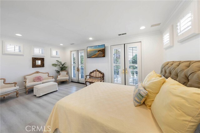 Building Photo - 7 Vista Luci