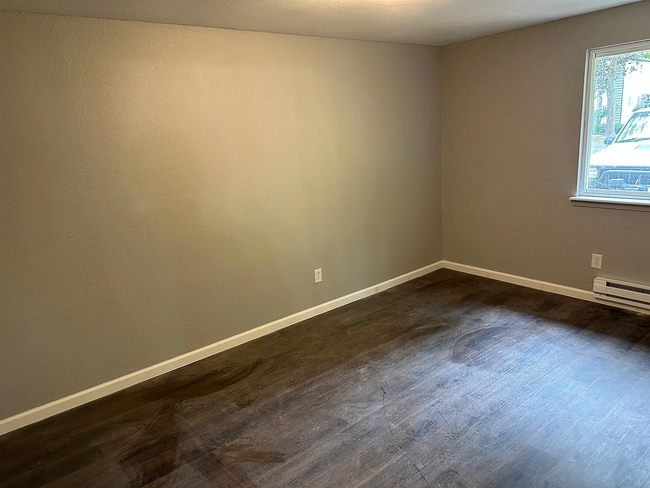 Building Photo - 2431 Toledo St