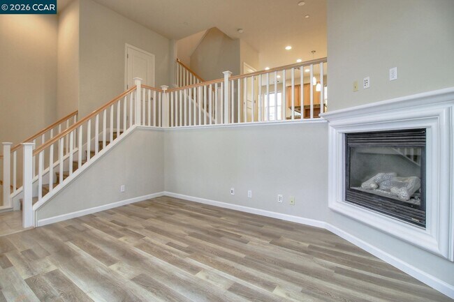 Building Photo - 2066 Mendocino Lane