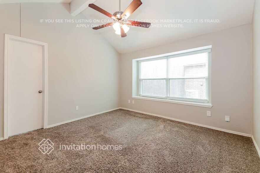 Building Photo - 611 Hanover Dr