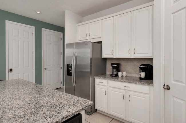 Building Photo - 8907 Caroline Bay Ct