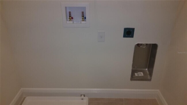 Building Photo - 2634 Joslin Pl