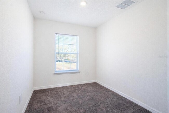 Building Photo - 2035 Claudia Ln