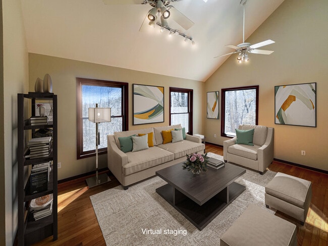 Building Photo - 5475 Jamestown Ct