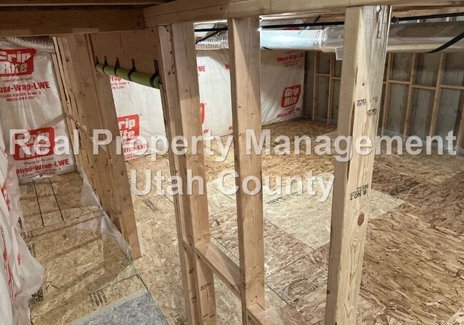 Building Photo - 1322 S 3540 E