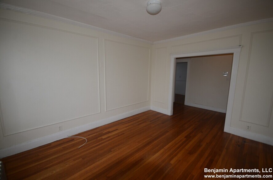 Building Photo - 8 Vinal St