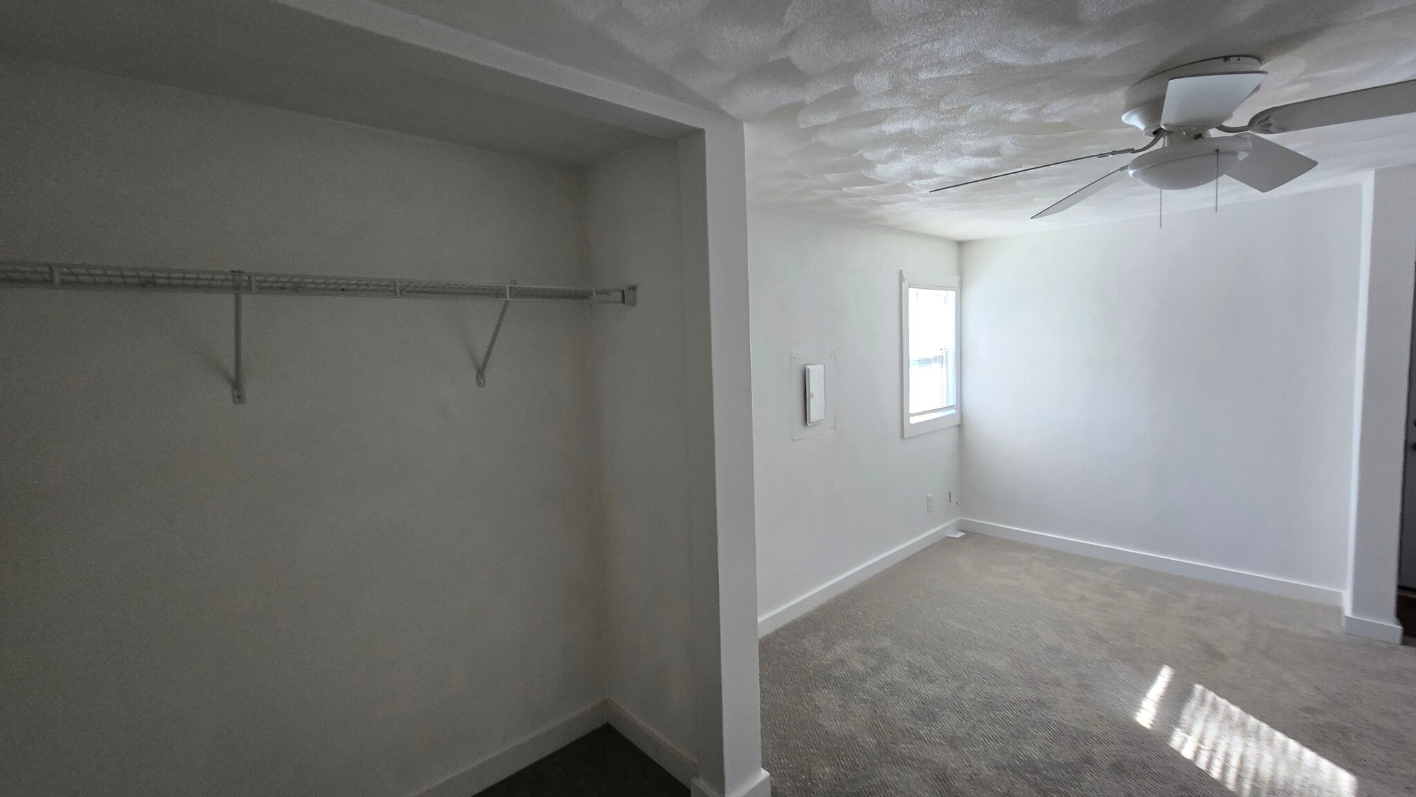 Building Photo - 405 Wilson Ave
