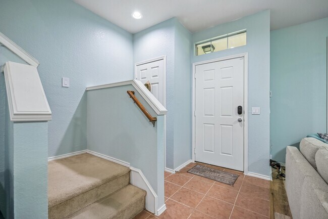 Building Photo - 2209 Stonepark Pl