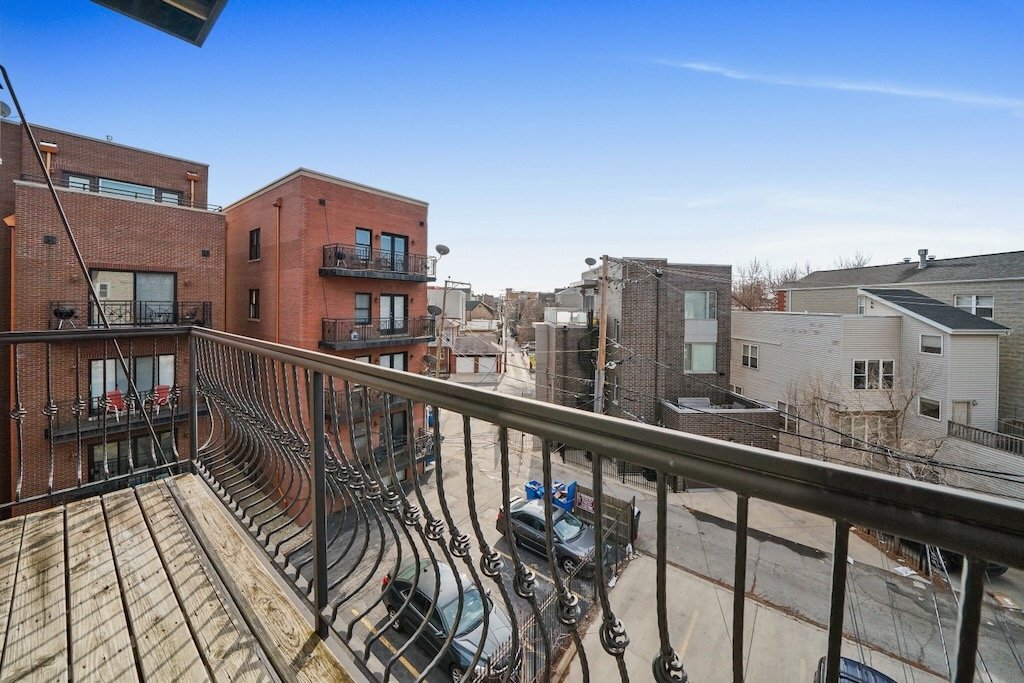 Building Photo - 1314 N Wicker Park Ave