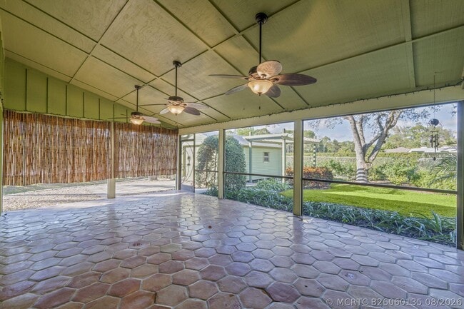 Building Photo - 11989 Persimmon Blvd