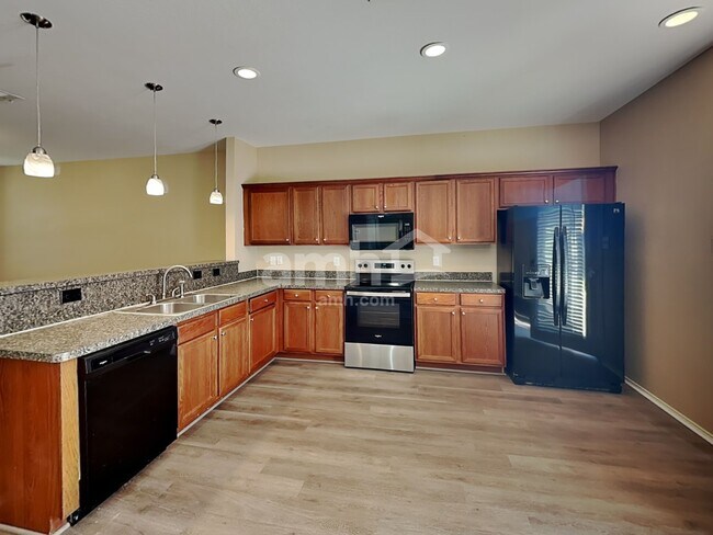 Building Photo - 4020 Hanna Rose Ln