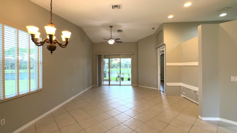 Building Photo - 8654 Lineyard Cay