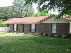Building Photo - 4136 Raintree Cove