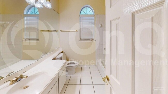 Building Photo - 3112 Chippenham Dr