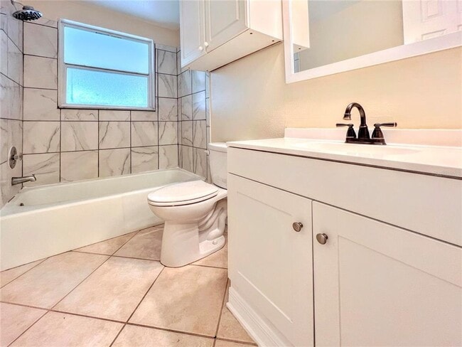 Building Photo - 71 Stanford Rd