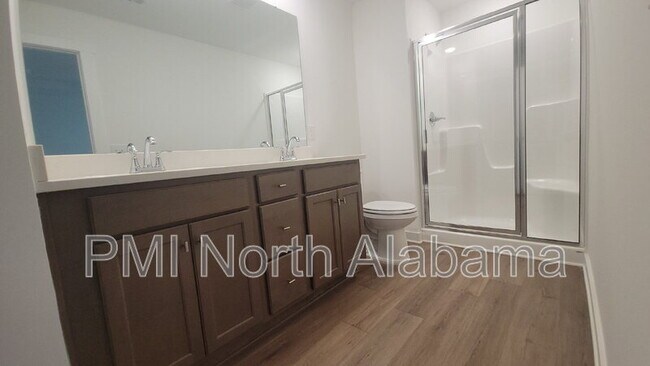 Building Photo - 7582 Discovery Pt Dr NW