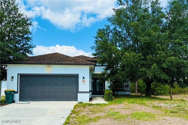 Building Photo - 3465 Everglades Blvd N