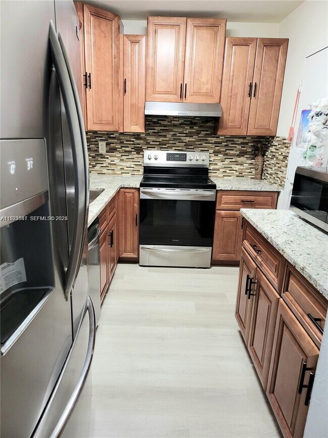 Building Photo - 6705 NW 169th St