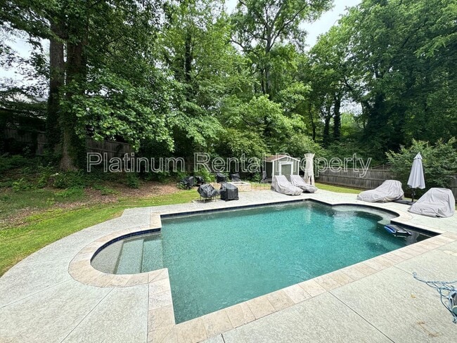 Building Photo - 381 Lynne Cir
