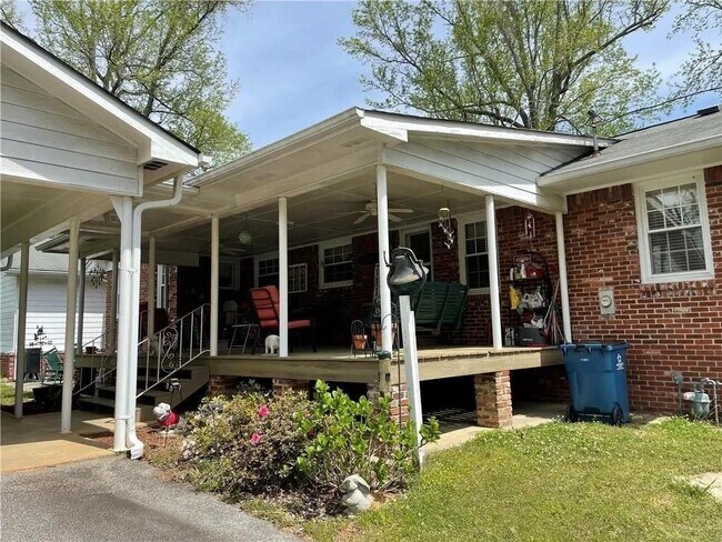 Building Photo - 3633 Loganville Hwy SW