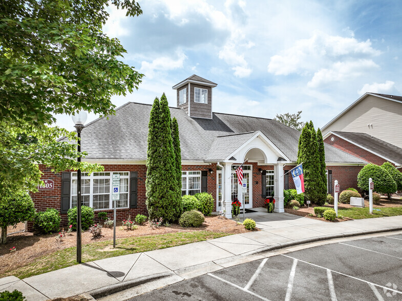 Leasing Office - Legacy Park Apartments