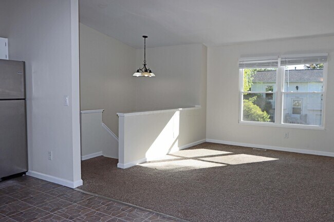 Building Photo - 7701 Flynnway Dr