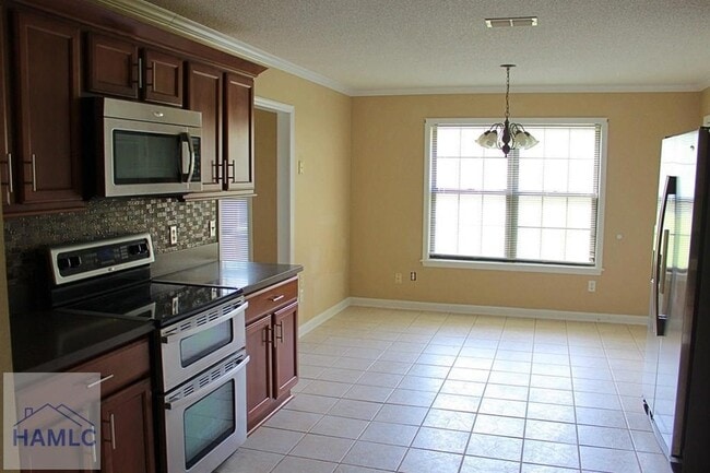 Building Photo - 180 Waters Ave