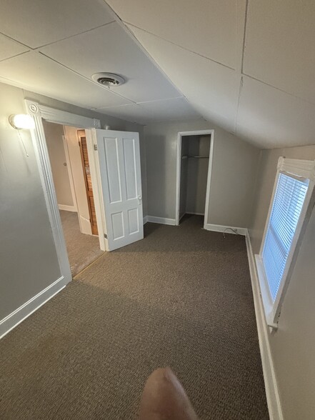 Bedroom - 261 Scott St